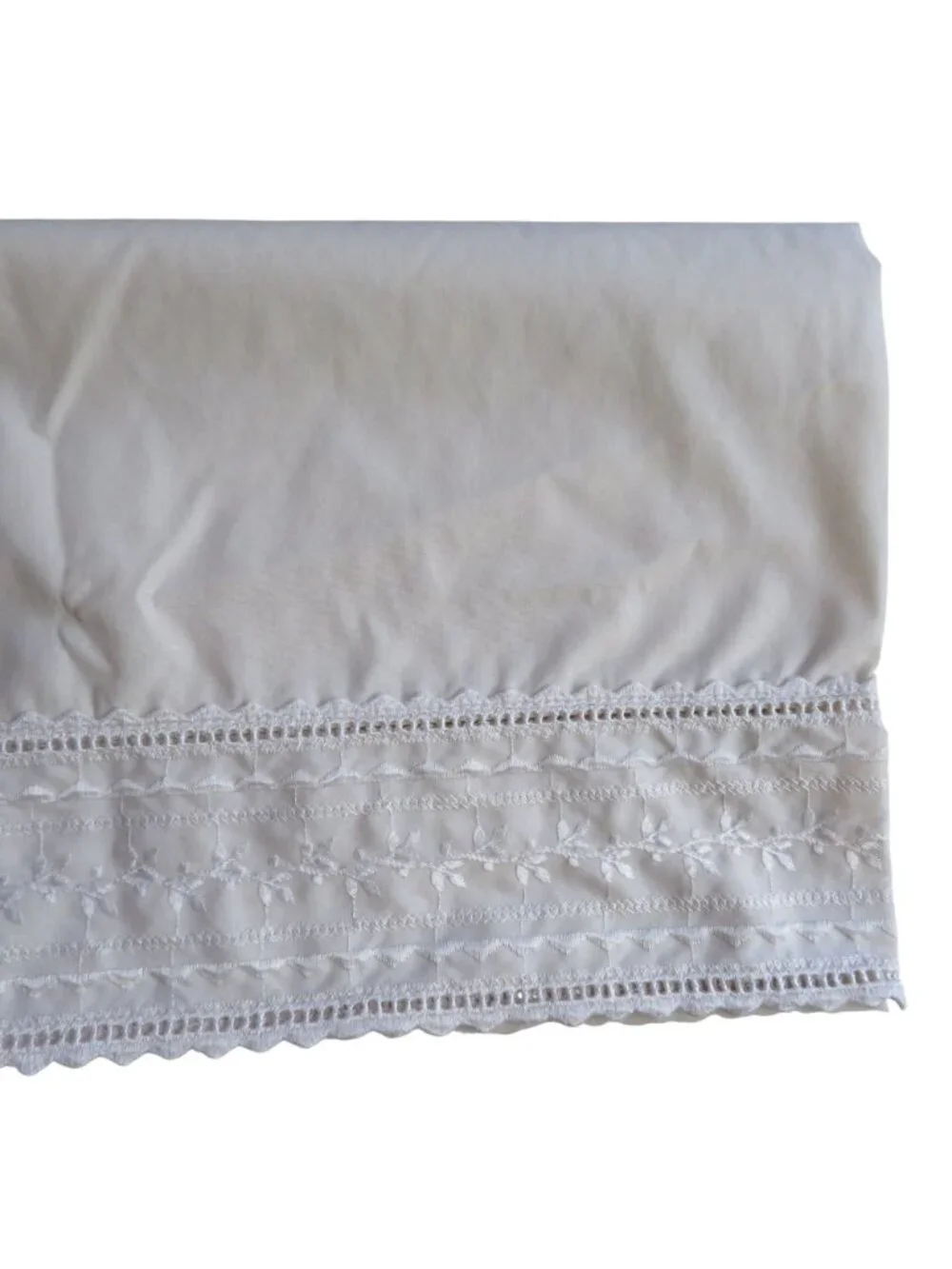 Vintage JCPenney 1 King Size Pillowcase Beige Embroidered Floral Lace Trim